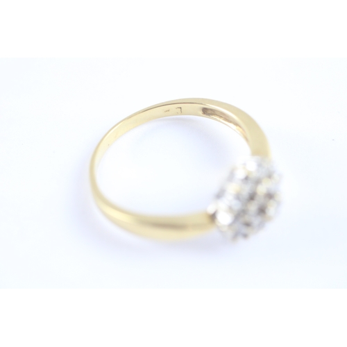 29 - 18ct gold diamond cluster ring (4.3g) Size R