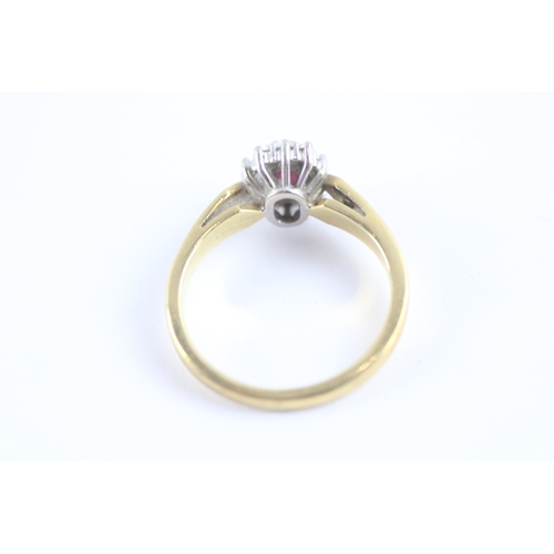 30 - 18ct gold ruby and diamond cluster ring (3.7g) Size K