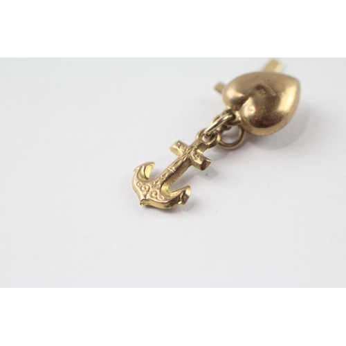 54 - 9ct gold hope faith and charity charm (1.1g)
