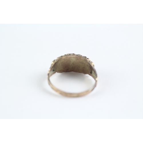 12 - 9ct gold antique garnet & seed pearl dress ring (1.7g) Size P