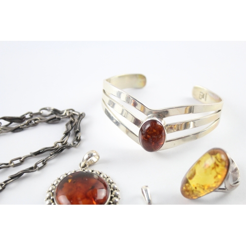 238 - Collection of Sterling Silver Amber Jewellery inc. Modernist, Baltic, Butterscotch x 8 (126g)