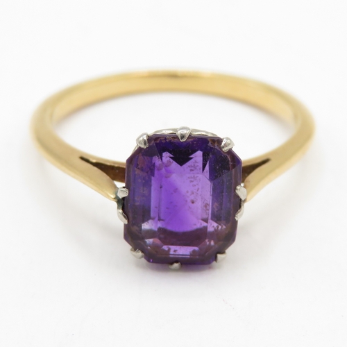 191 - 18ct gold amethyst solitaire ring (2.5g) Size M 1/2
