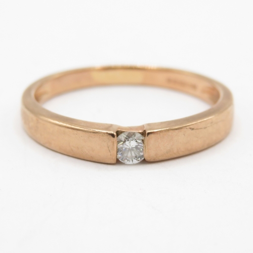 194 - 9ct gold diamond solitaire ring (1.9g) Size O