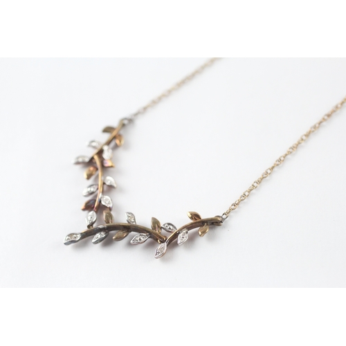 106 - 9ct gold diamond leaf necklace (3g)