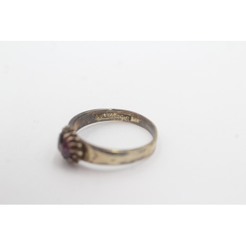 17 - 9ct gold ruby ring as found (1.5g) Size N