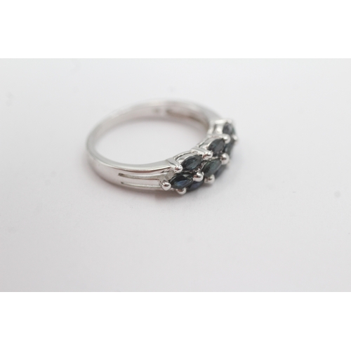 32 - 9ct white gold sapphire marquise cut ring (2.8g) Size M