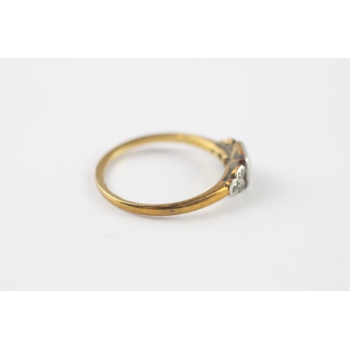 58 - 18ct gold platinum diamond ring (2g) Size M