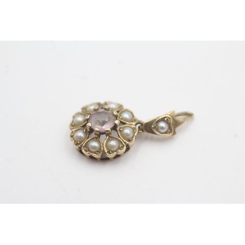 146 - 2x 9ct gold amethyst split pearl pendant stud earrings set (2.6g)