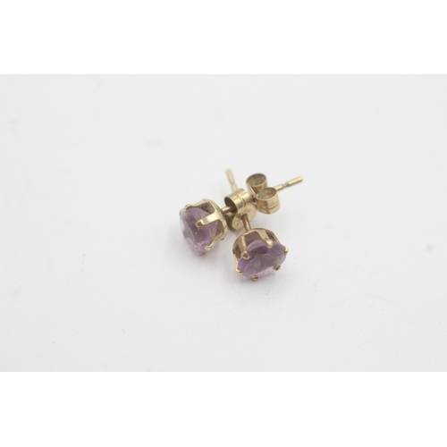 146 - 2x 9ct gold amethyst split pearl pendant stud earrings set (2.6g)
