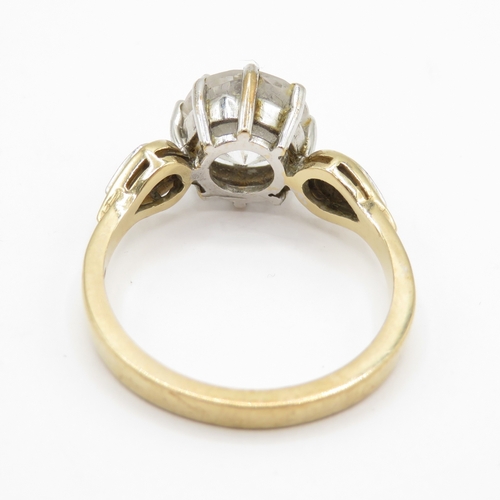 36 - 9ct gold white gemstone solitaire ring (4.4g) Size Q