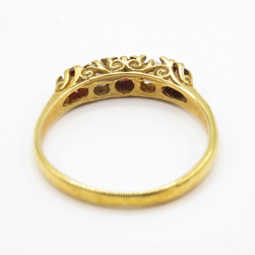 125 - 9ct gold opal five stone ring (1.7g) Size M