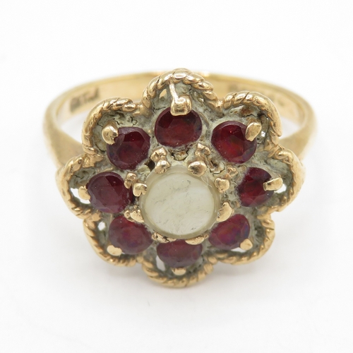 14 - 9ct gold garnet and imitation pearl floral cluster ring (3.4g) Size J