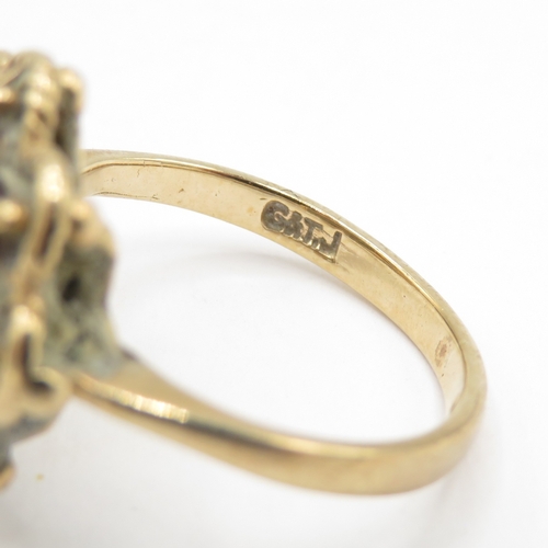 14 - 9ct gold garnet and imitation pearl floral cluster ring (3.4g) Size J