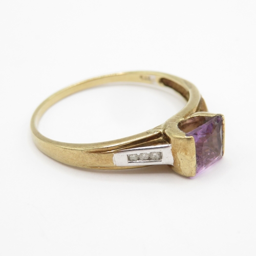 150 - 9ct gold amethyst solitaire with moissanite shoulders ring  (3.5g) Size Y 1/2