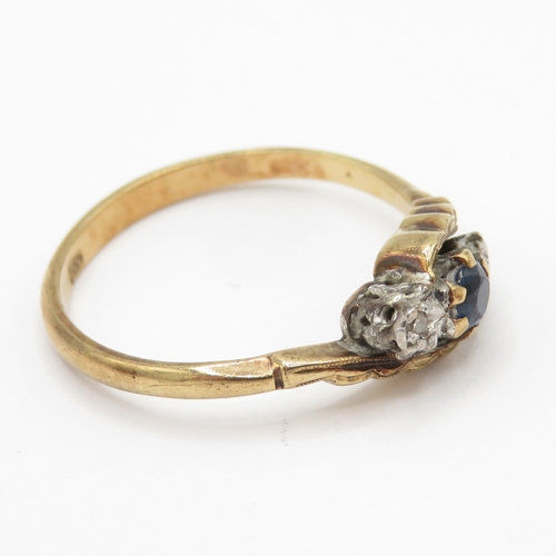 153 - 9ct gold topaz and diamond trilogy ring (1.9g) Size M 1/2