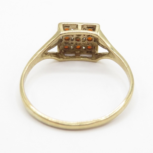 156 - 9ct gold orange gemstone cluster ring (1.2g) Size M