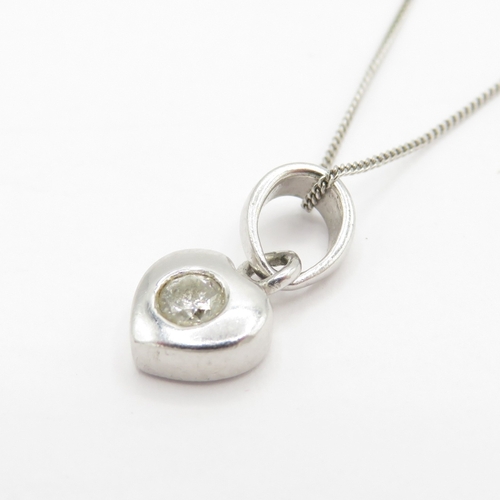 158 - 9ct white gold diamond heart pendant (1.4g)