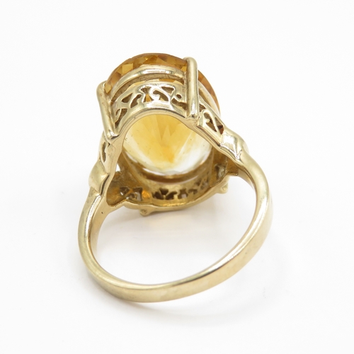 168 - 9ct gold citrine dress ring Size N (6.5g)