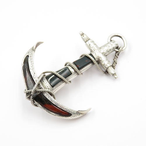 242 - Scottish revival agate and Sterling silver anchor brooch 11.2g