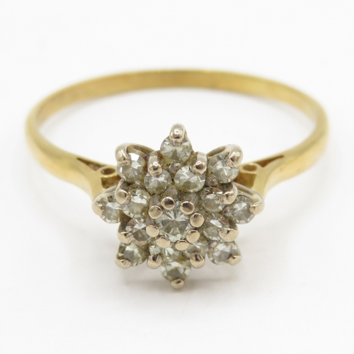 146 - 18ct gold diamond cluster ring (3.1g) Size U