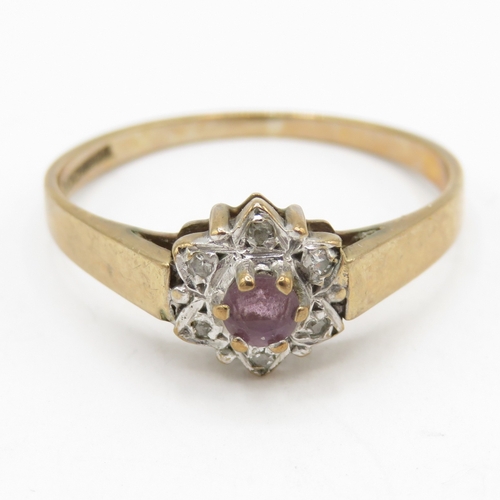 189 - 9ct gold amethyst diamond cluster ring (1.7g) Size P