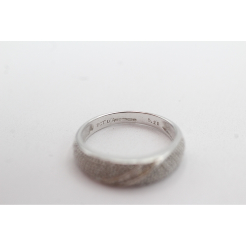 13 - 9ct white gold diamond ring (2.8g) Size N