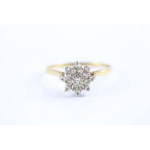 146 - 18ct gold diamond cluster ring (3.1g) Size U