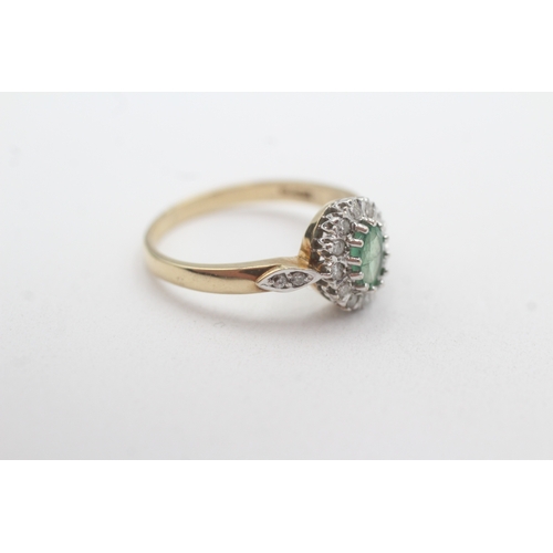 152 - 9ct gold emerald diamond halo cluster ring (3g) Size Q 1/2