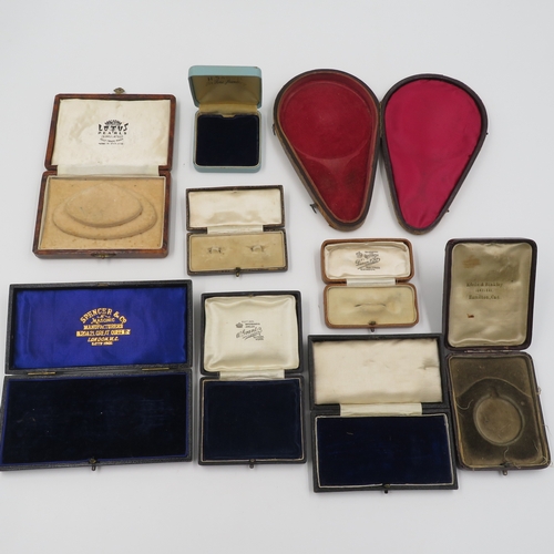 265 - Collection of Antique / Vintage Jewellery Boxes