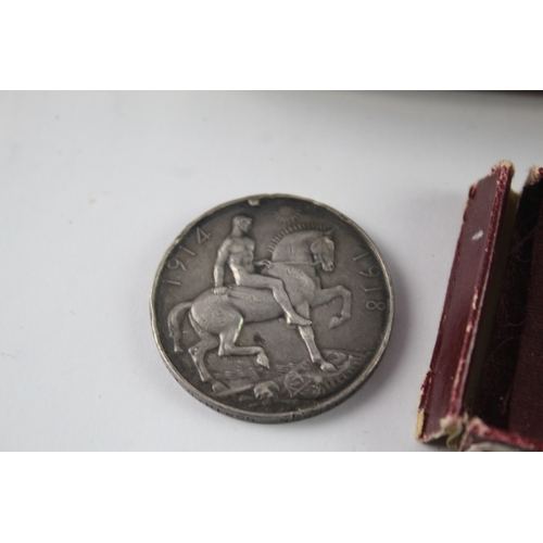 313 - WW1 1914 Christmas Princess Mary Tin  w/ War Time Sport Medal & War Medal