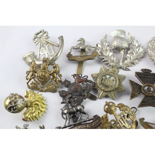 314 - Military Cap Badges Inc MGC, KOSB Kings, R. Warwickshire, Etc