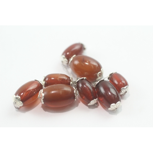 9ct white gold mounted amber bead necklace (3.4g) as seen - knotted