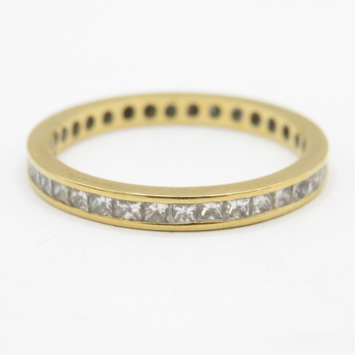 87 - 18ct gold diamond eternity ring (1.9g) Size N