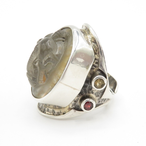 213 - Sterling Silver 925 Carved Ring with Gemstones (21g) Size S