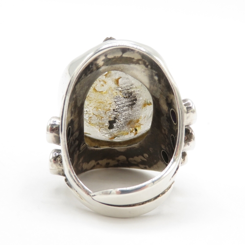213 - Sterling Silver 925 Carved Ring with Gemstones (21g) Size S