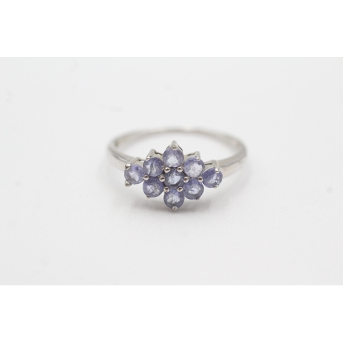 111 - 9ct white gold tanzanite cluster ring (1.6g) Size N 1/2