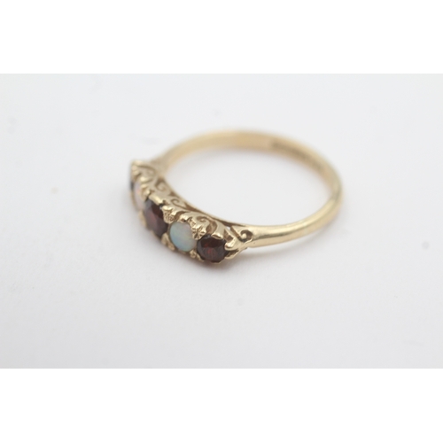 120 - 9ct gold garnet and opal five stone ring (2.4g) Size P 1/2