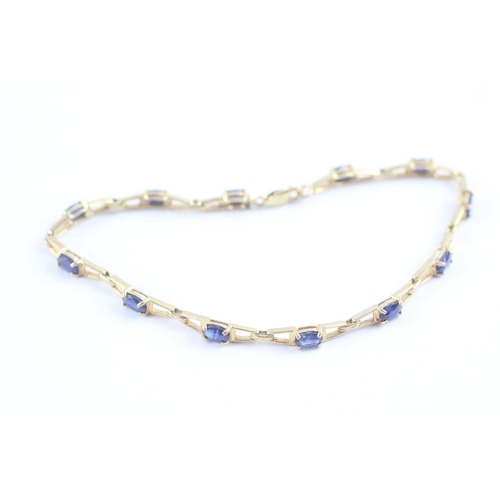 122 - 9ct gold sapphire link bracelet (5.1g)
