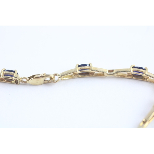 122 - 9ct gold sapphire link bracelet (5.1g)