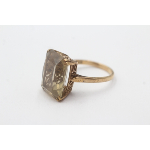 139 - 9ct gold smoky quartz cocktail ring (4.8g) Size O