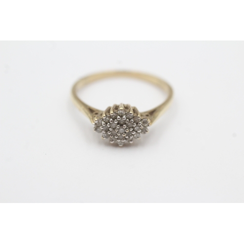 74 - 9ct gold cluster ring (2.2g) Size Q