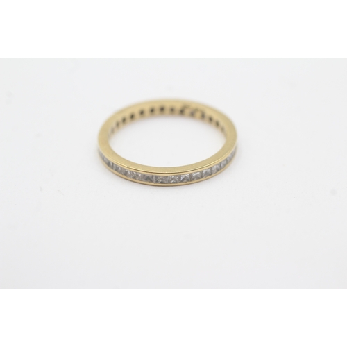 87 - 18ct gold diamond eternity ring (1.9g) Size N