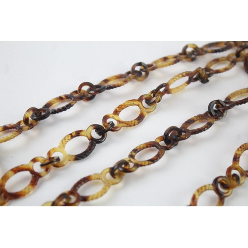 143 - Antique Victorian Tortoise Shell Necklace With Static Pendant 20g