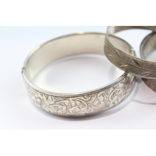 156 - Collection of Sterling Silver Mid Century Bangles inc. Safety Chain x 3 94g