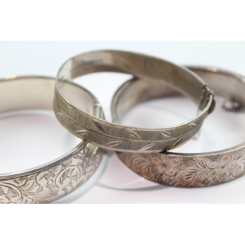 156 - Collection of Sterling Silver Mid Century Bangles inc. Safety Chain x 3 94g