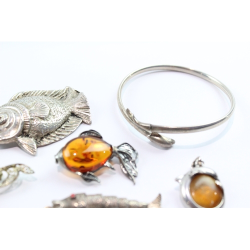 169 - Collection Of Mixed Grade Silver Animal Jewellery inc. Amber x 7 43g