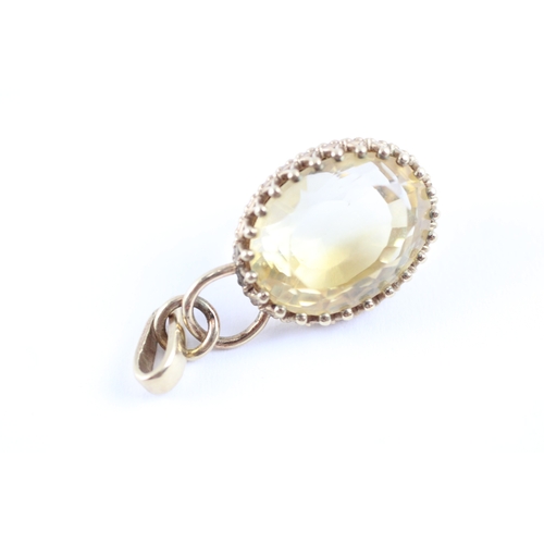 72 - 9ct gold citrine pendant (4.1g)