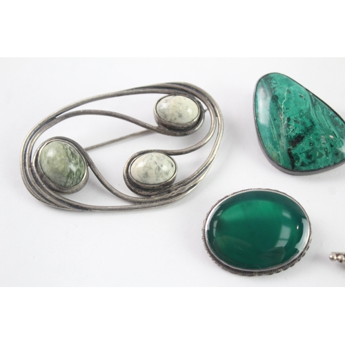 244 - Collection of Sterling Silver Gemstone Brooches inc. Eilat, Amethyst, Chrysoprase x 5 (63g)
