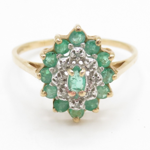 189 - 9ct gold emerald diamond cluster ring (2.4g) Size T