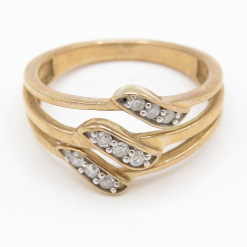 220 - 9ct gold diamond dress ring (3.4g) Size N